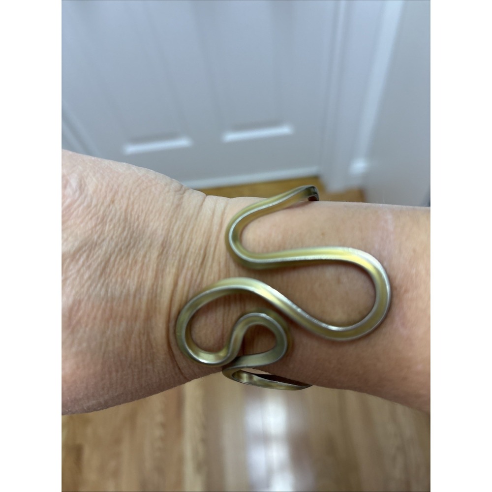 Modernist Wavy Sculptural‎ Cuff Bracelet Matte Champagne Gold Tone Minimalist